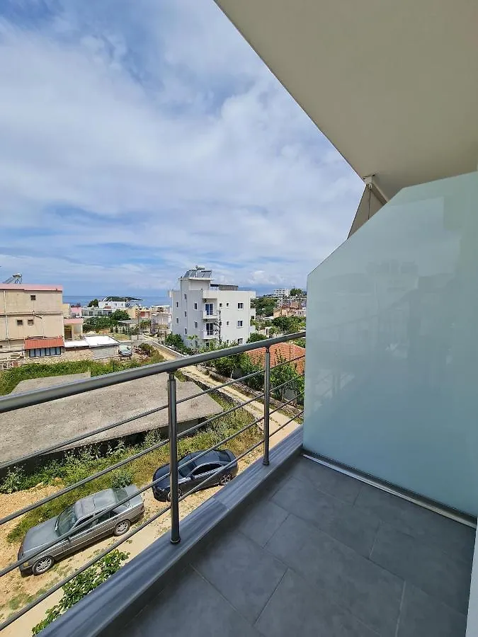 Apartaments Mario Ksamil 0*,